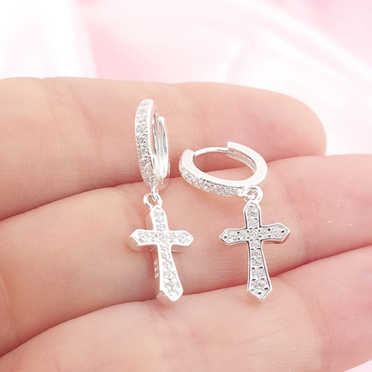 Huggies 12mm con Cruz Plata 925 27801