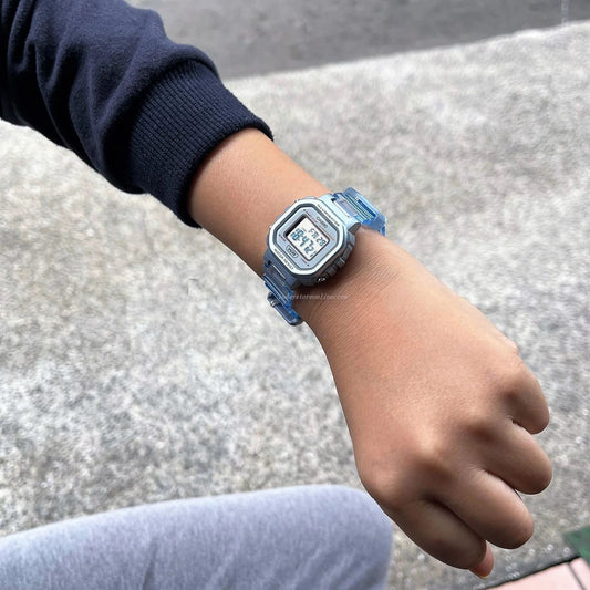 Casio Reloj para Dama / Niño LA-20WHS-2ADF
