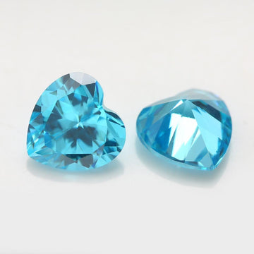 Piedra Cubic Zirconia AAA Corazón Aguamarina 4x4mm 27689