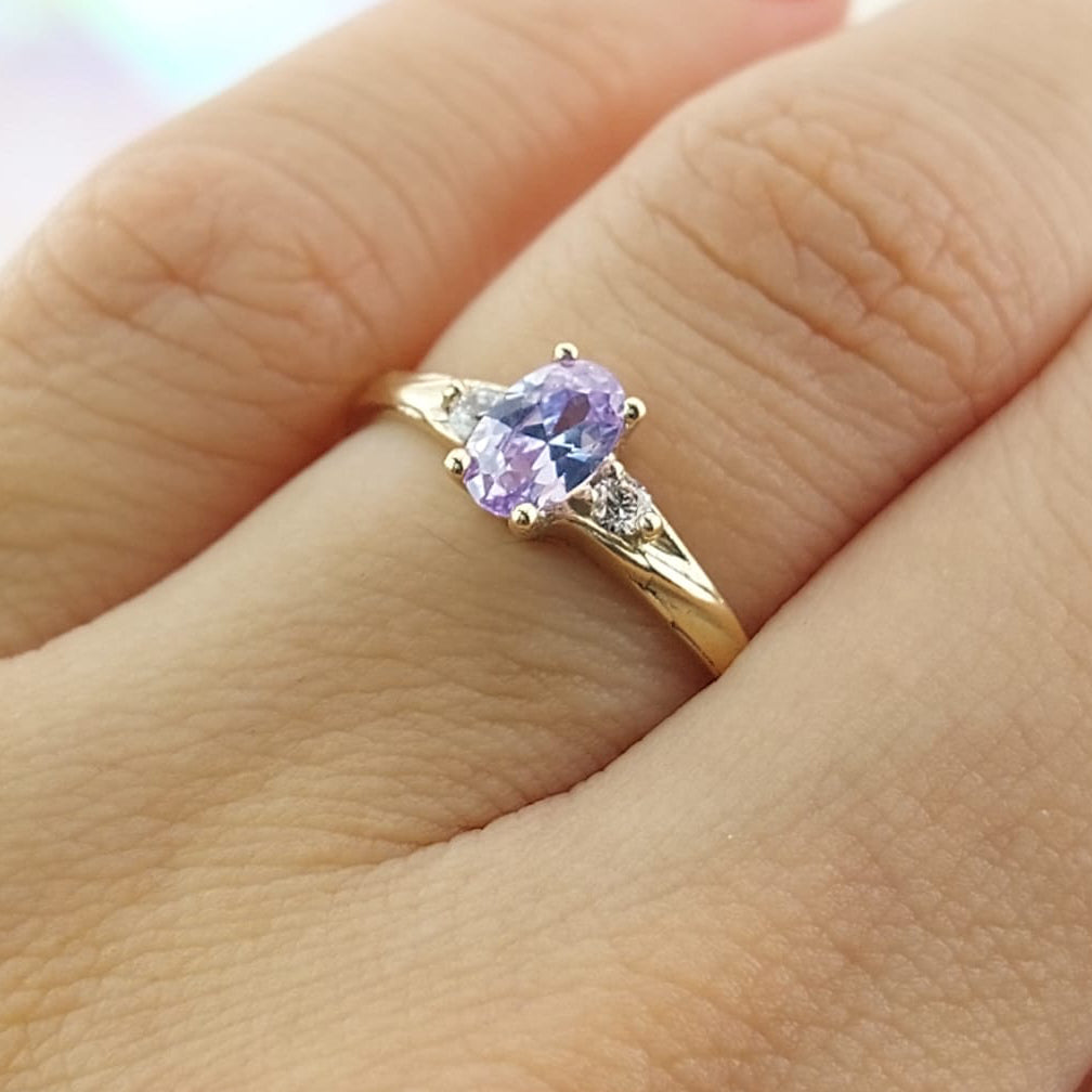 Anillo Promesa Dama CZ 6x4mm Oro 10k 1.5g CR 27068