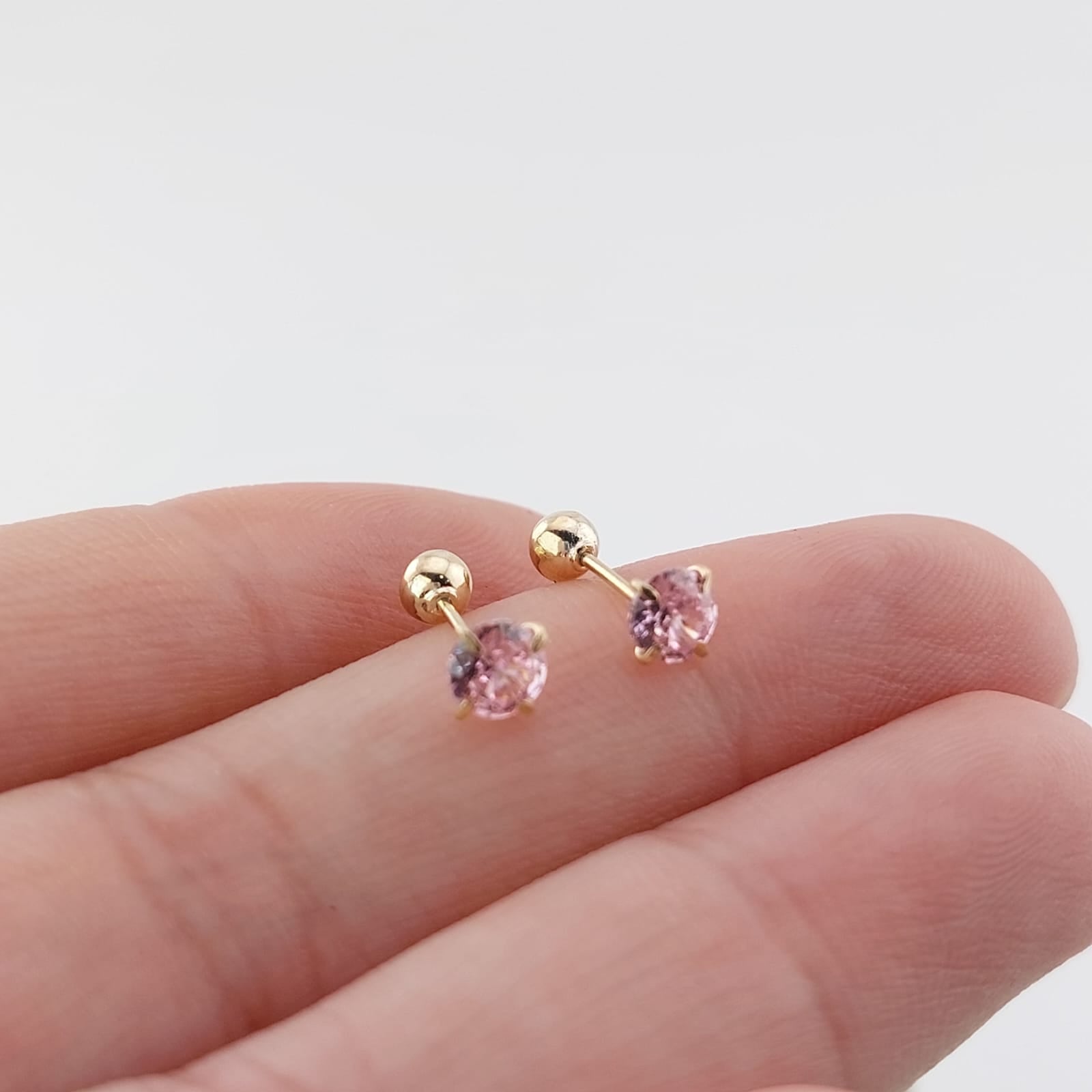 Dormilones Piedra Rosada 4mm Oro 10K 20531