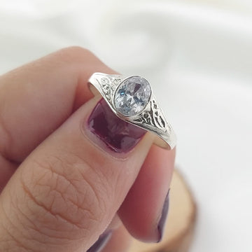Anillo Graduación Liso Piedra 8x5mm Plata 925 27210