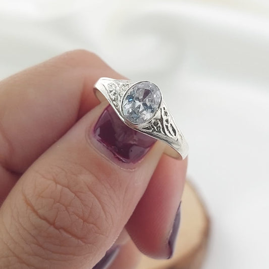 Anillo Graduación Liso Piedra 8x5mm Plata 925 27210