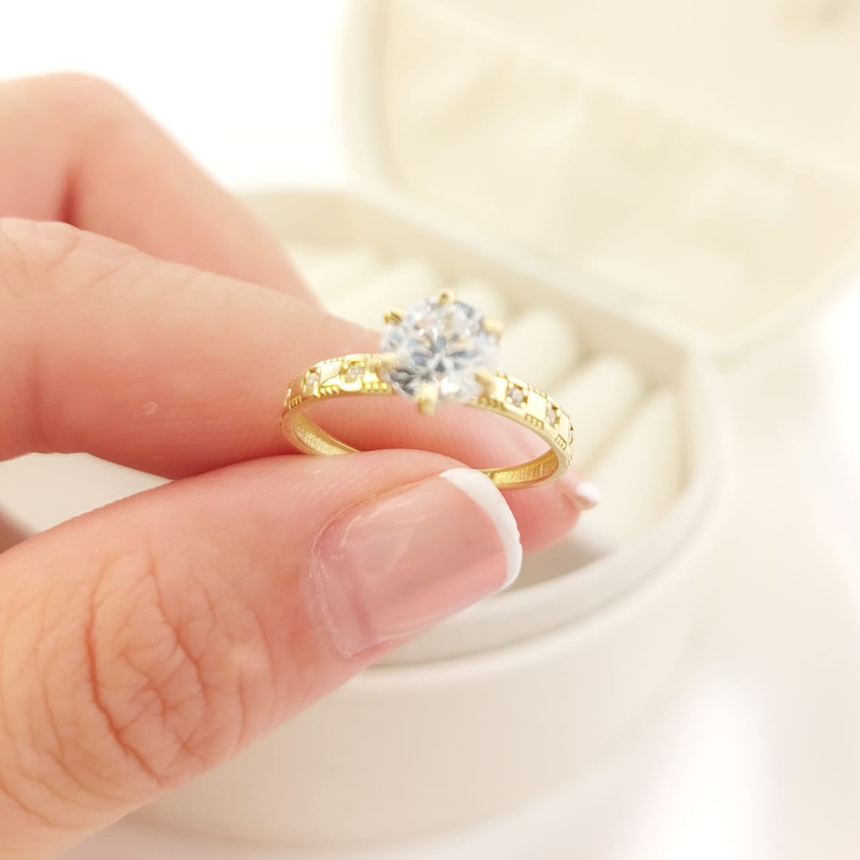 Anillo Compromiso Oro 10k CZ 6mm 27011