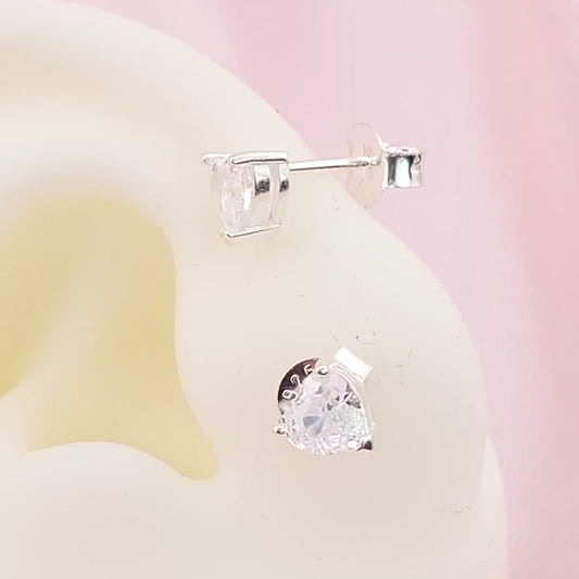 Aretes Corazón Chispas 5mm Verde Blanco 925 27674