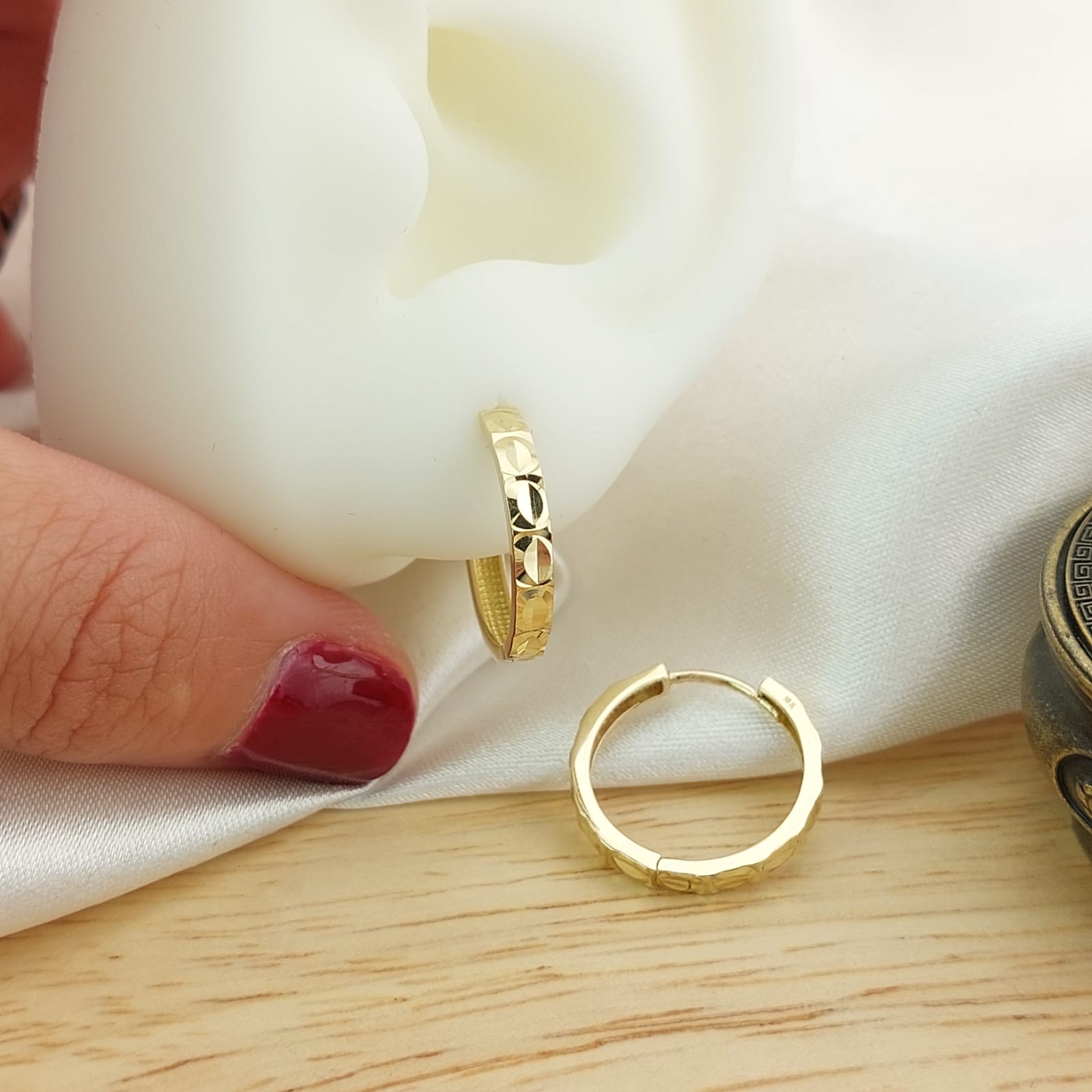 Aretes Huggies 16mm Oro 10k Italia 26715