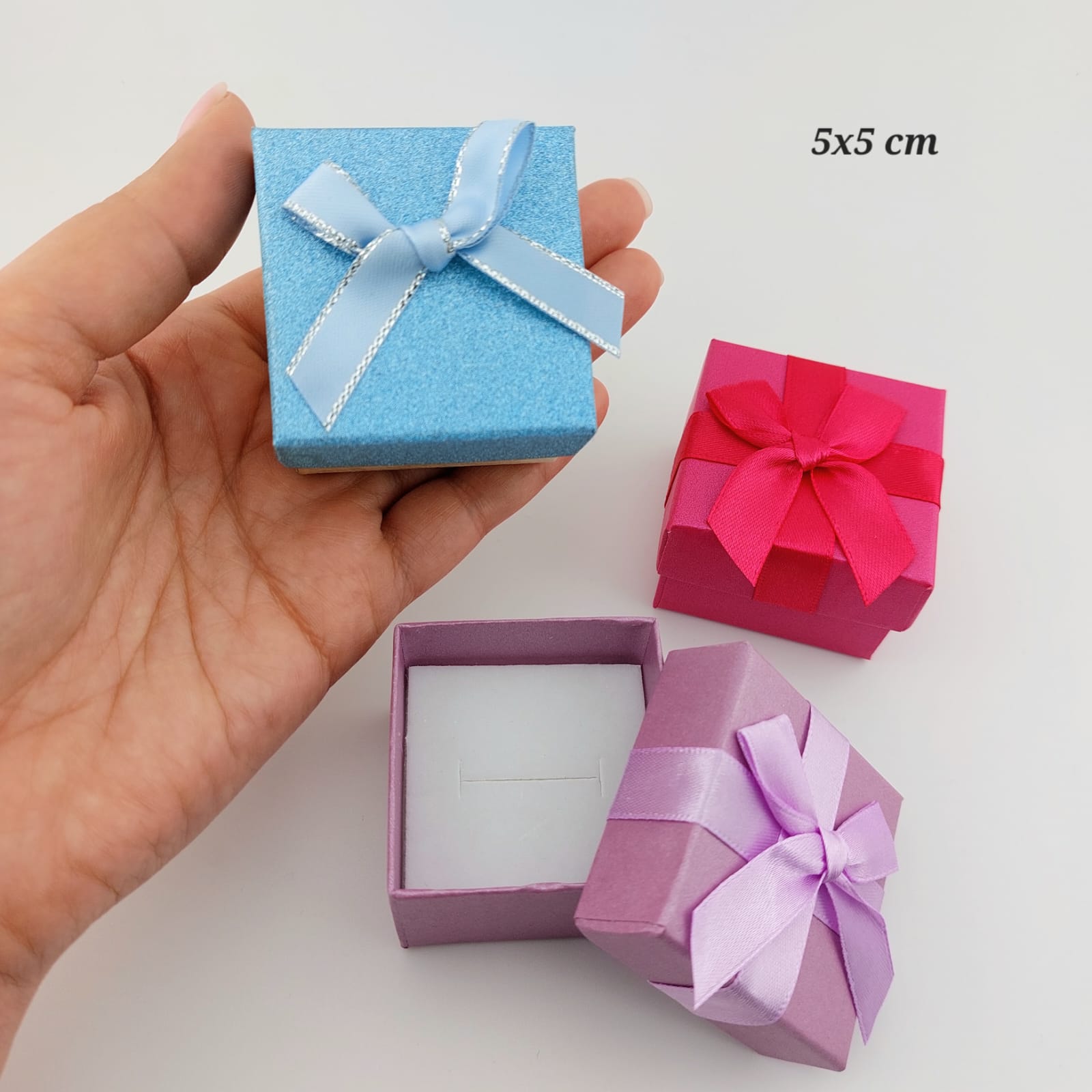 CAJA DE REGALO 5x5CM 801007x