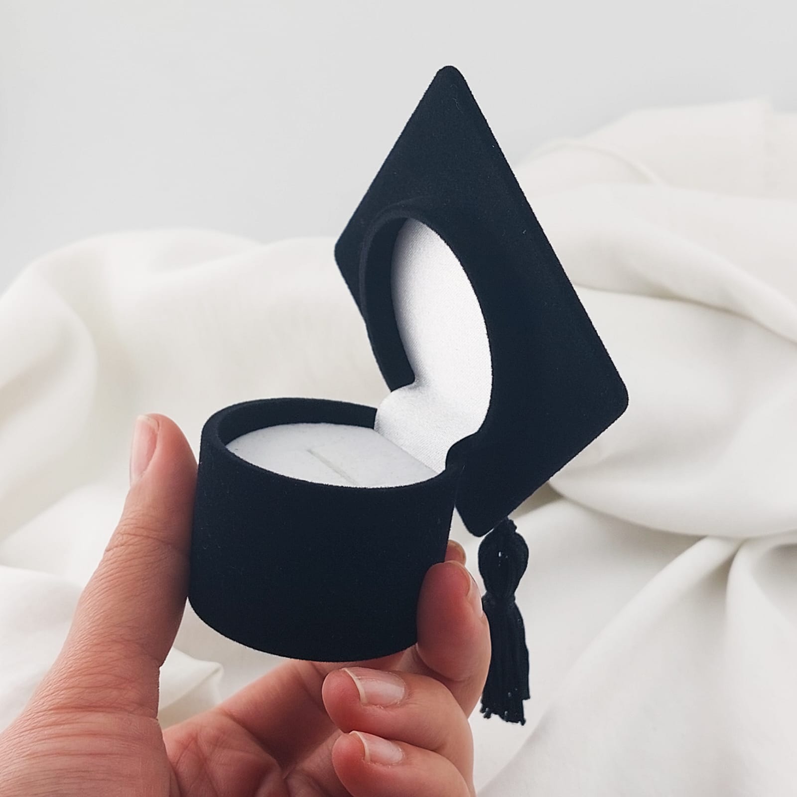 CAJA REGALO BIRRETE 210000015883x