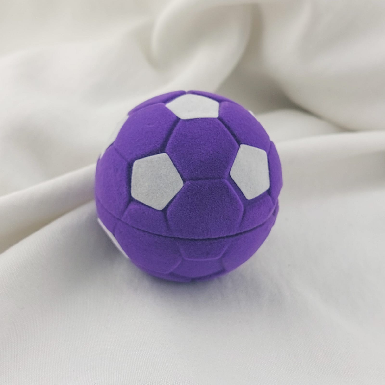 Caja de Regalo Bola Morada 210000020515x