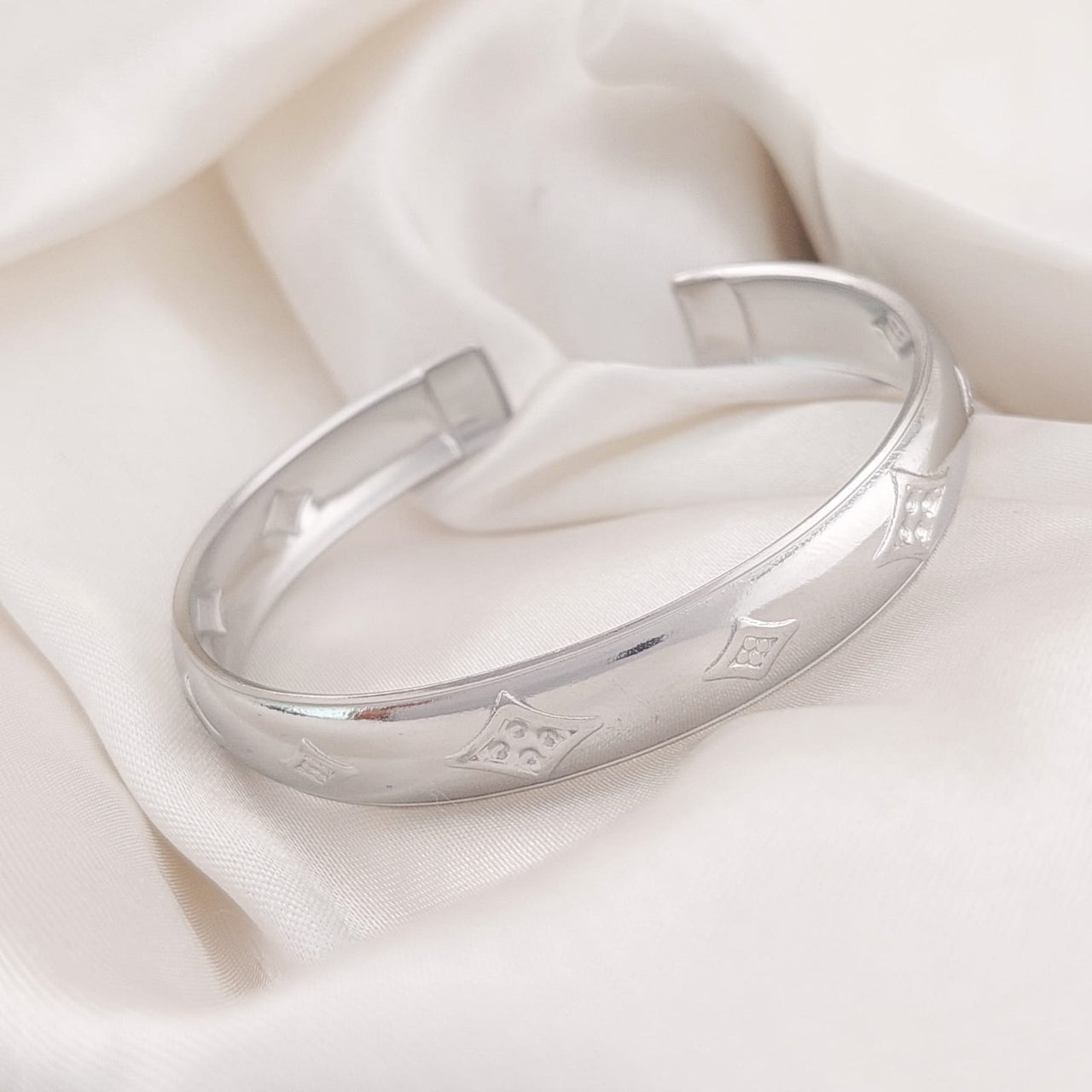 Pulsera Aro Dama Acero 25024