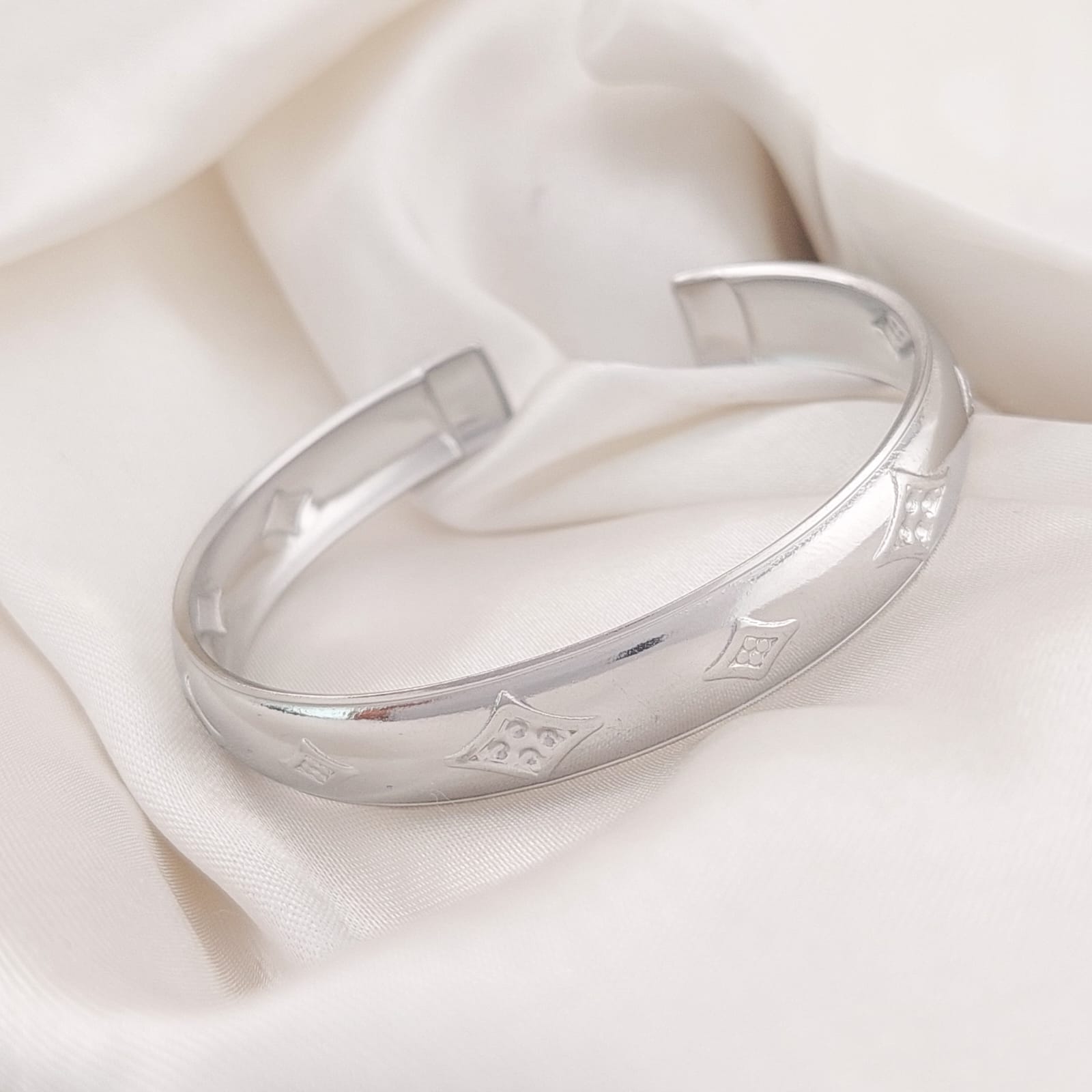 Pulsera Aro Dama Acero 25024