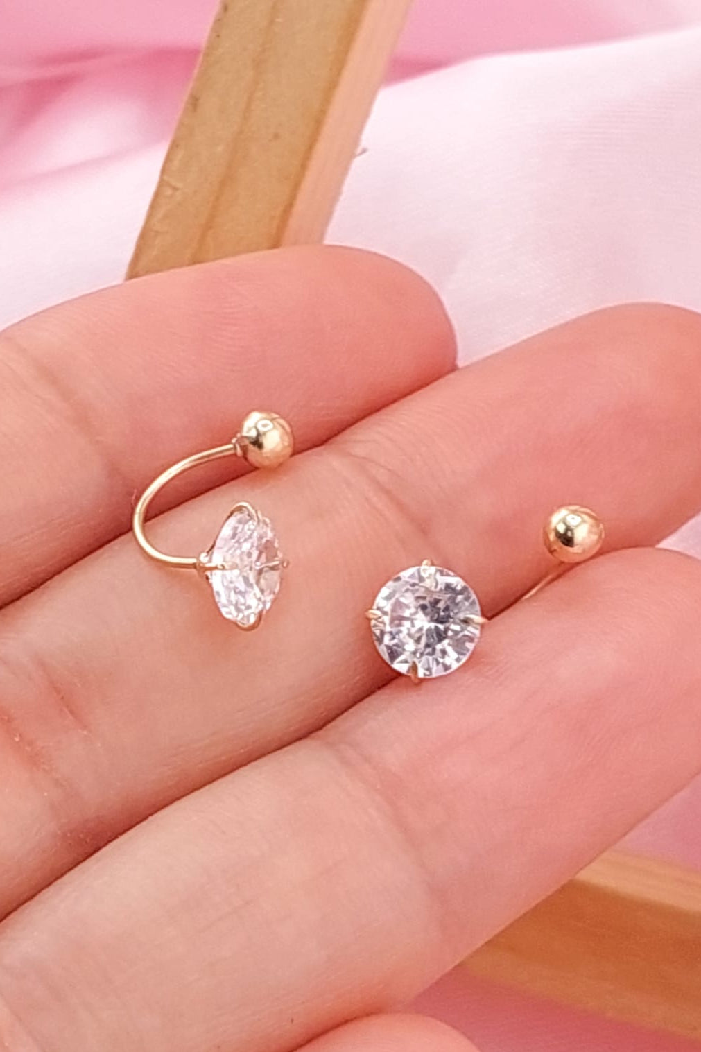 Dormilones Piedra Blanco telefono 6mm Oro 10K 25443