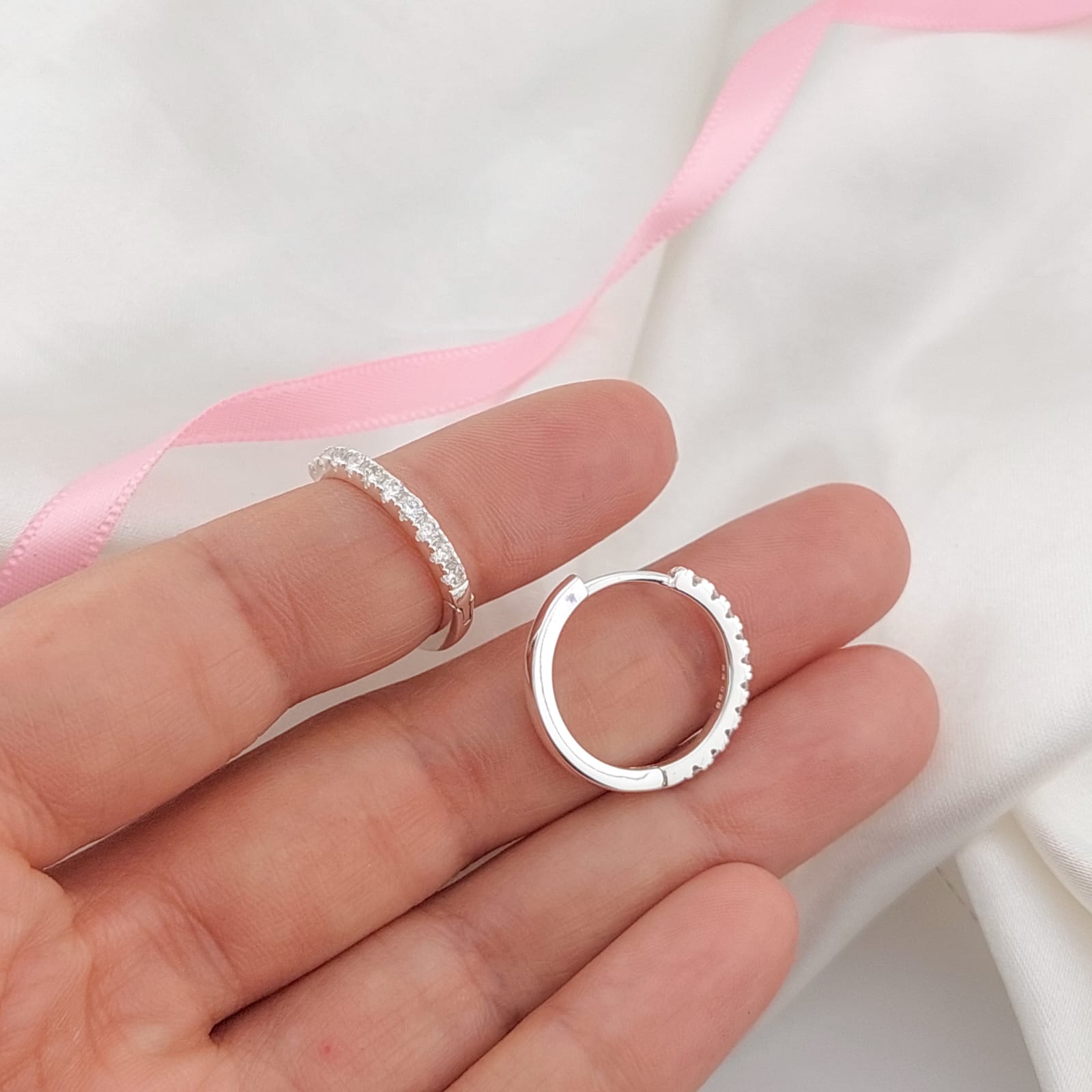 Huggies 18mm 3.3gr Plata 925 25475