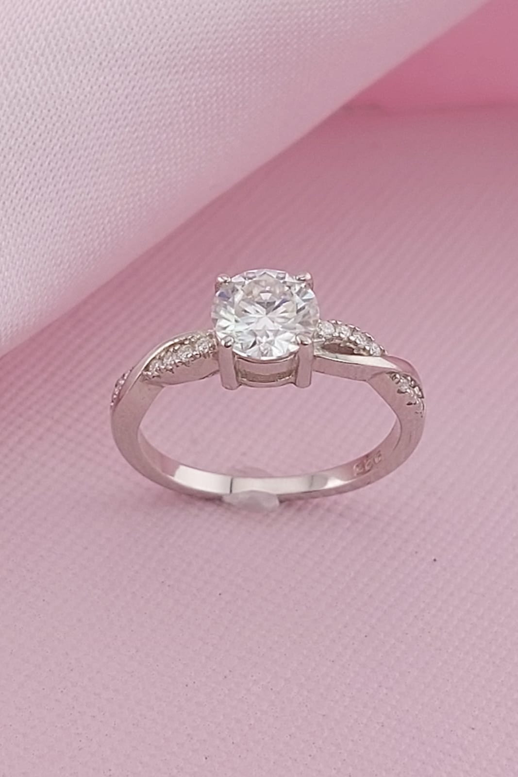 Anillo Compromiso Plata 925 Rodio con Piedra Diamante Moissanita TW 1.084CT VVS1 Certificado 25613
