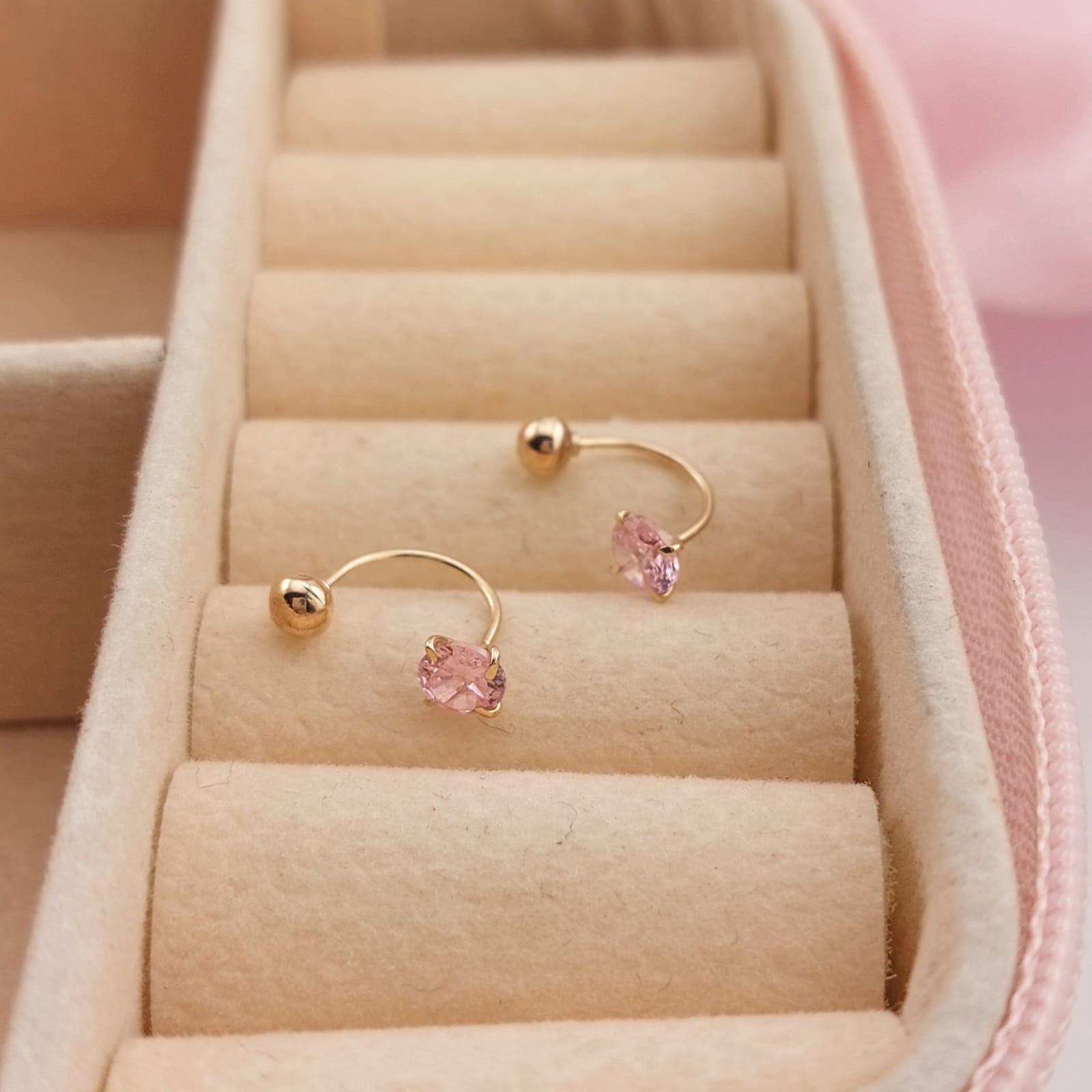 Dormilones Teléfono Piedra Rosa 3mm Oro 10K 26044