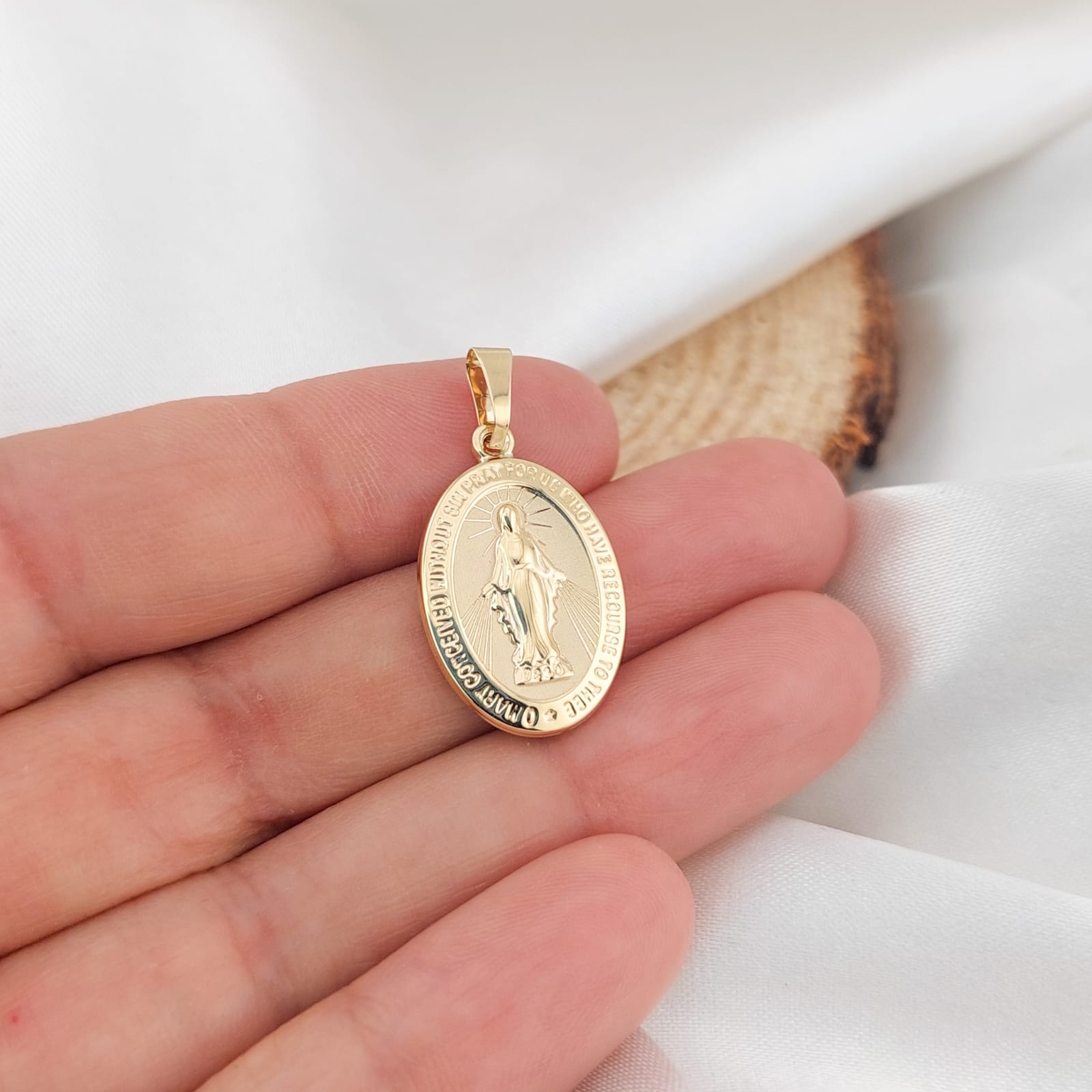 Dije Medalla Milagrosa 20mm Oro 10k 26093