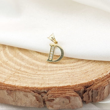 Dije Letra 10mm Oro 10k 26671