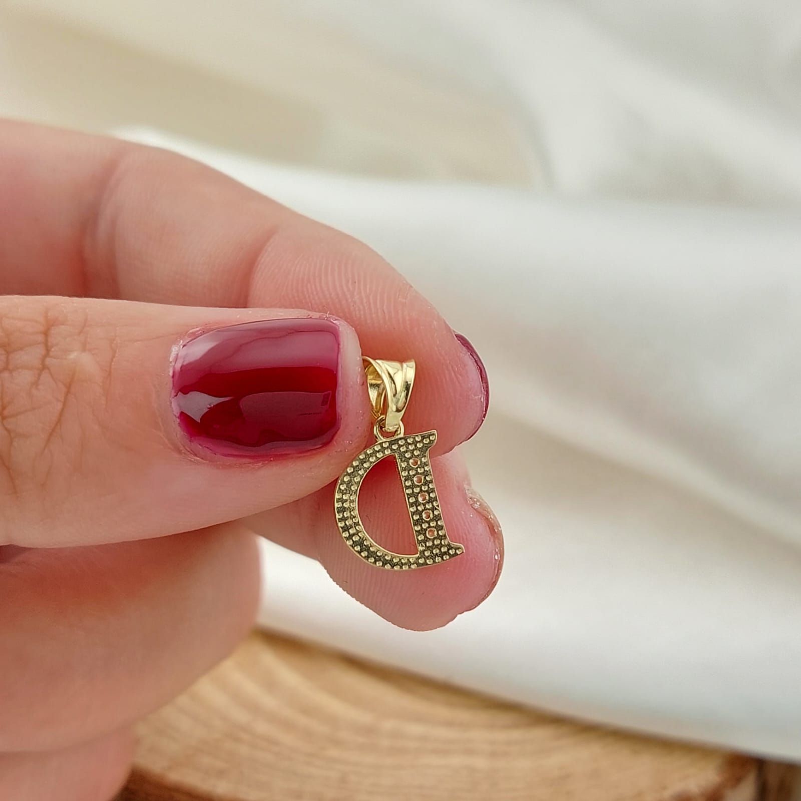 Dije Letra 10mm Oro 10k 26671
