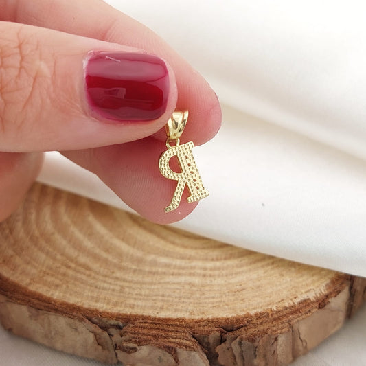 Dije Letra 10mm Oro 10k 26674