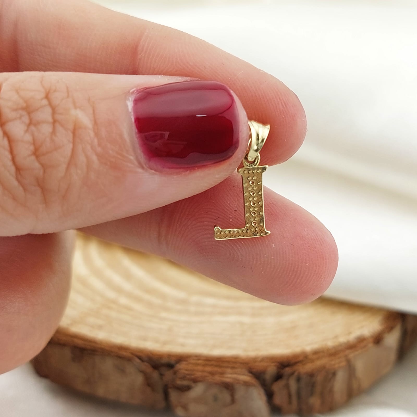 Dije Letra 10mm Oro 10k 26673