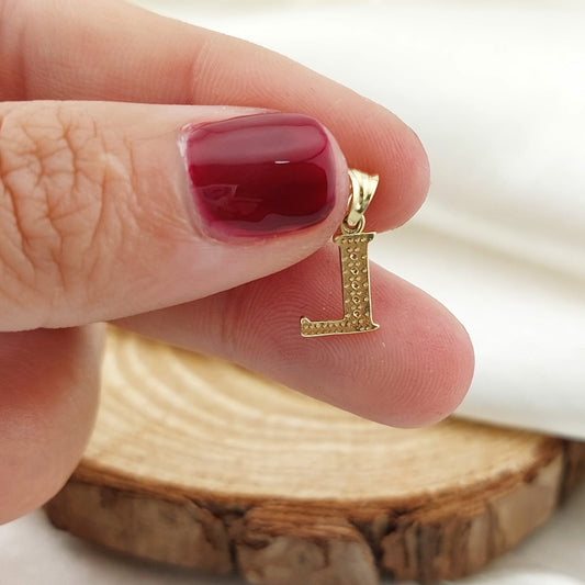 Dije Letra 10mm Oro 10k 26673