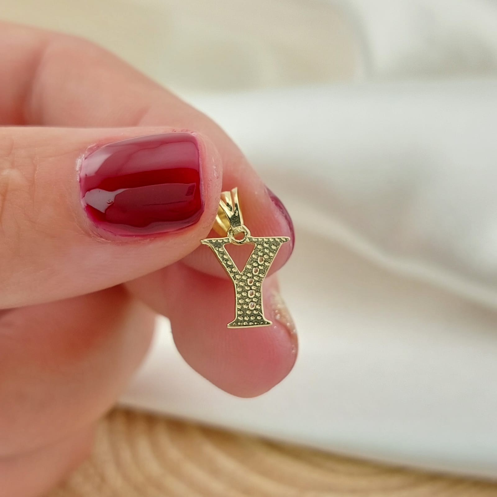 Dije Letra 10mm Oro 10k 26675