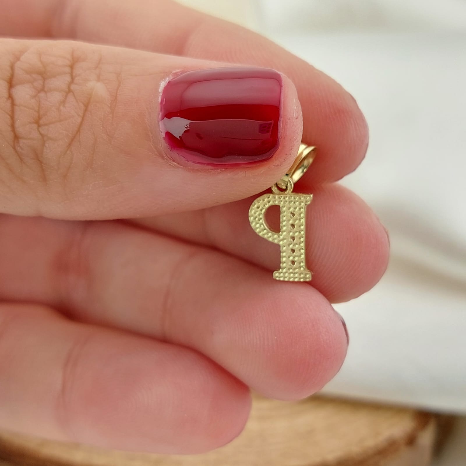 Dije Letra 10mm Oro 10k 26669