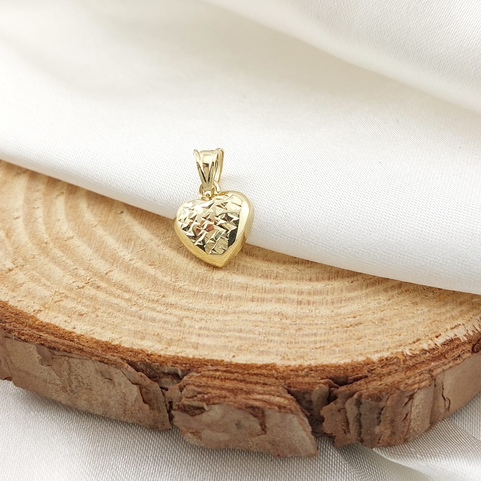 Dije Corazón 11mm Oro 10k 26650