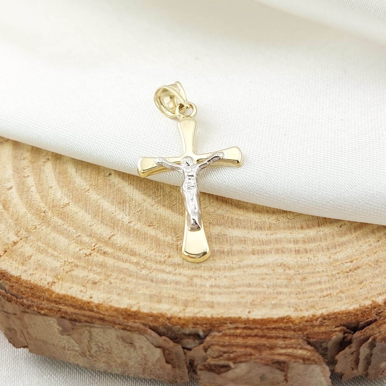 Dije Cruz 24mm Oro 10k 26657