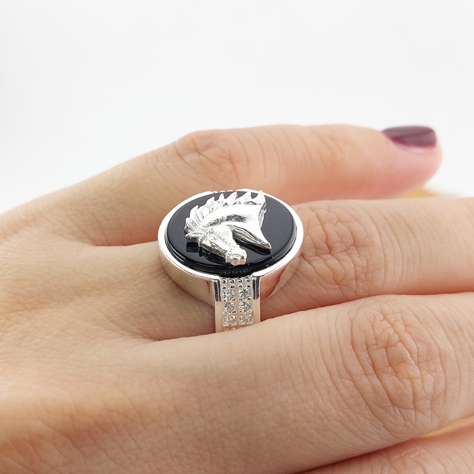 Anillo Hombre Caballo Ónix Plata 925 27188
