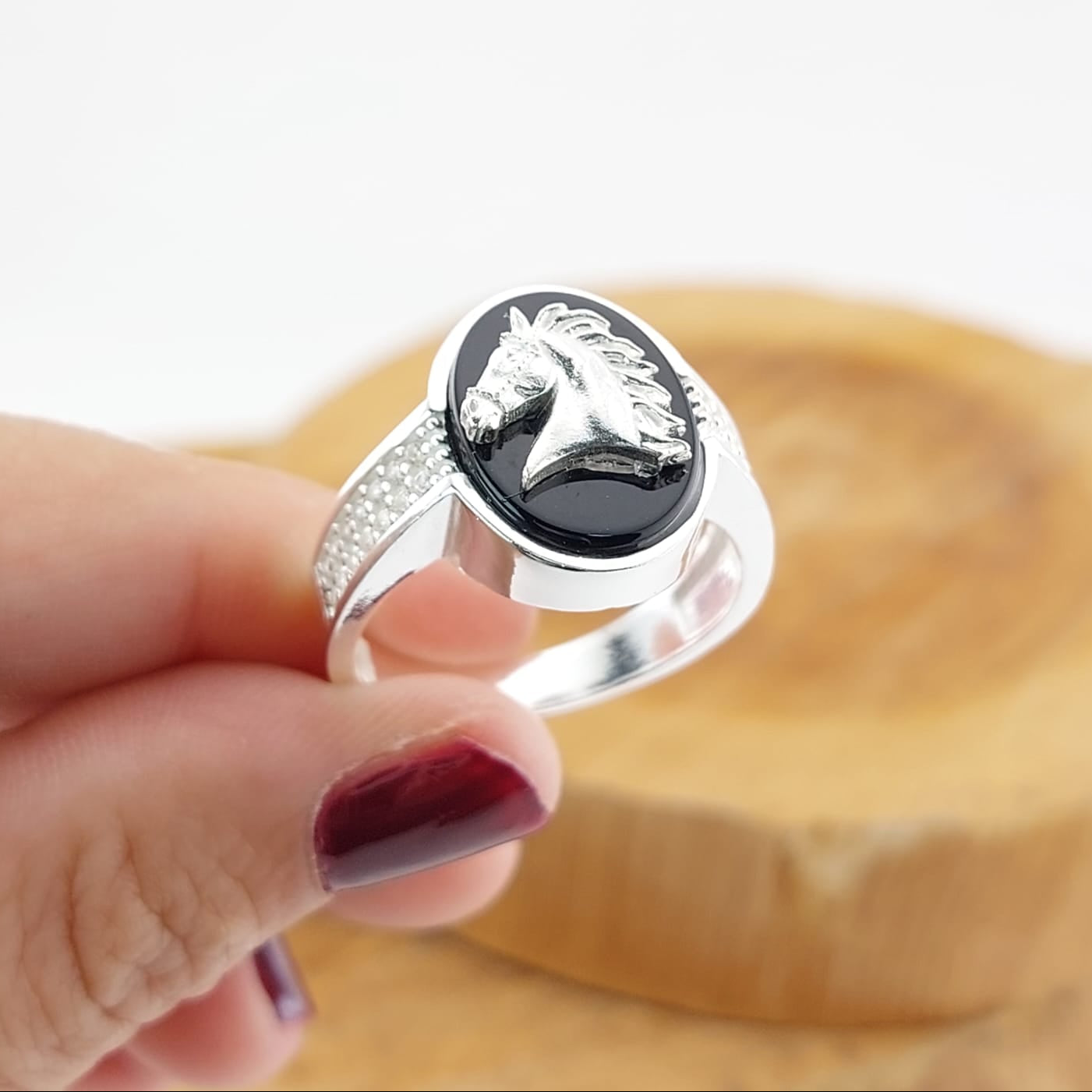 Anillo Hombre Caballo Ónix Plata 925 27188