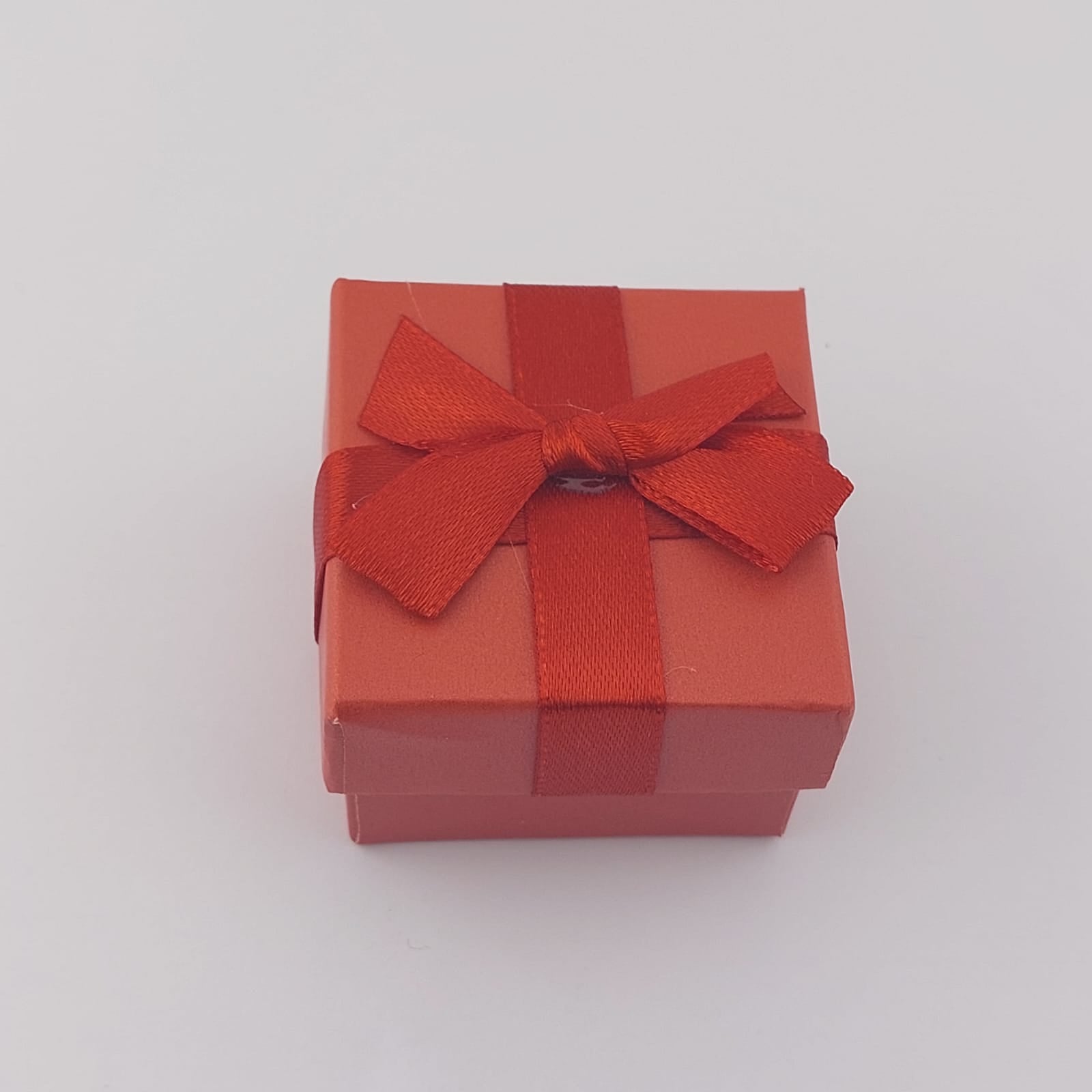 CAJA DE REGALO 5x5CM 801007x