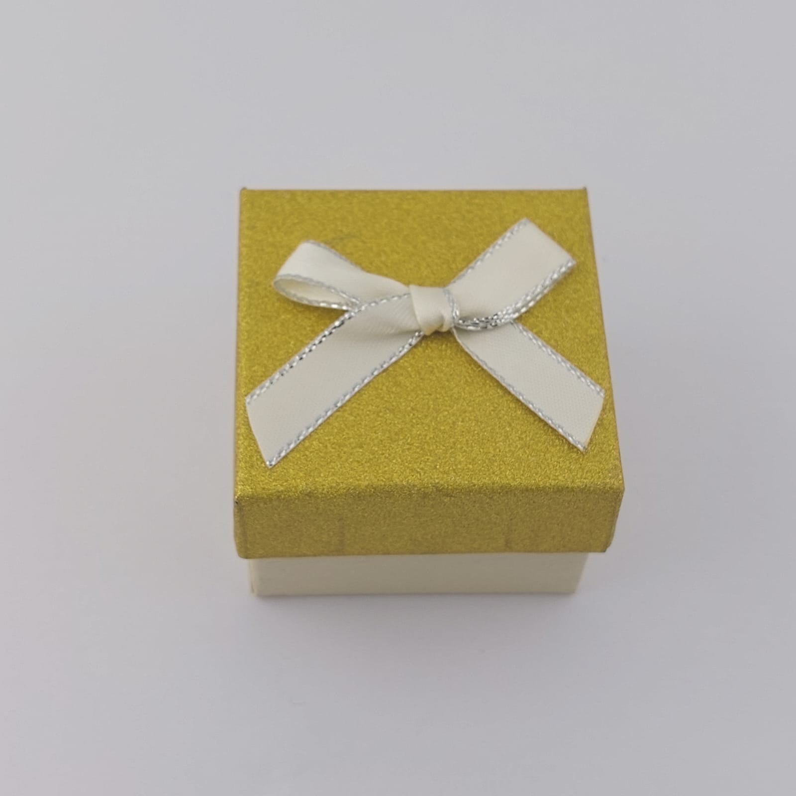 CAJA DE REGALO 5x5CM 801007x