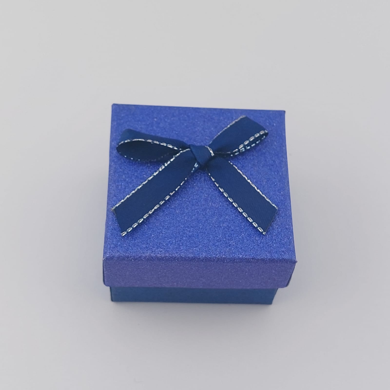 CAJA DE REGALO 5x5CM 801007x