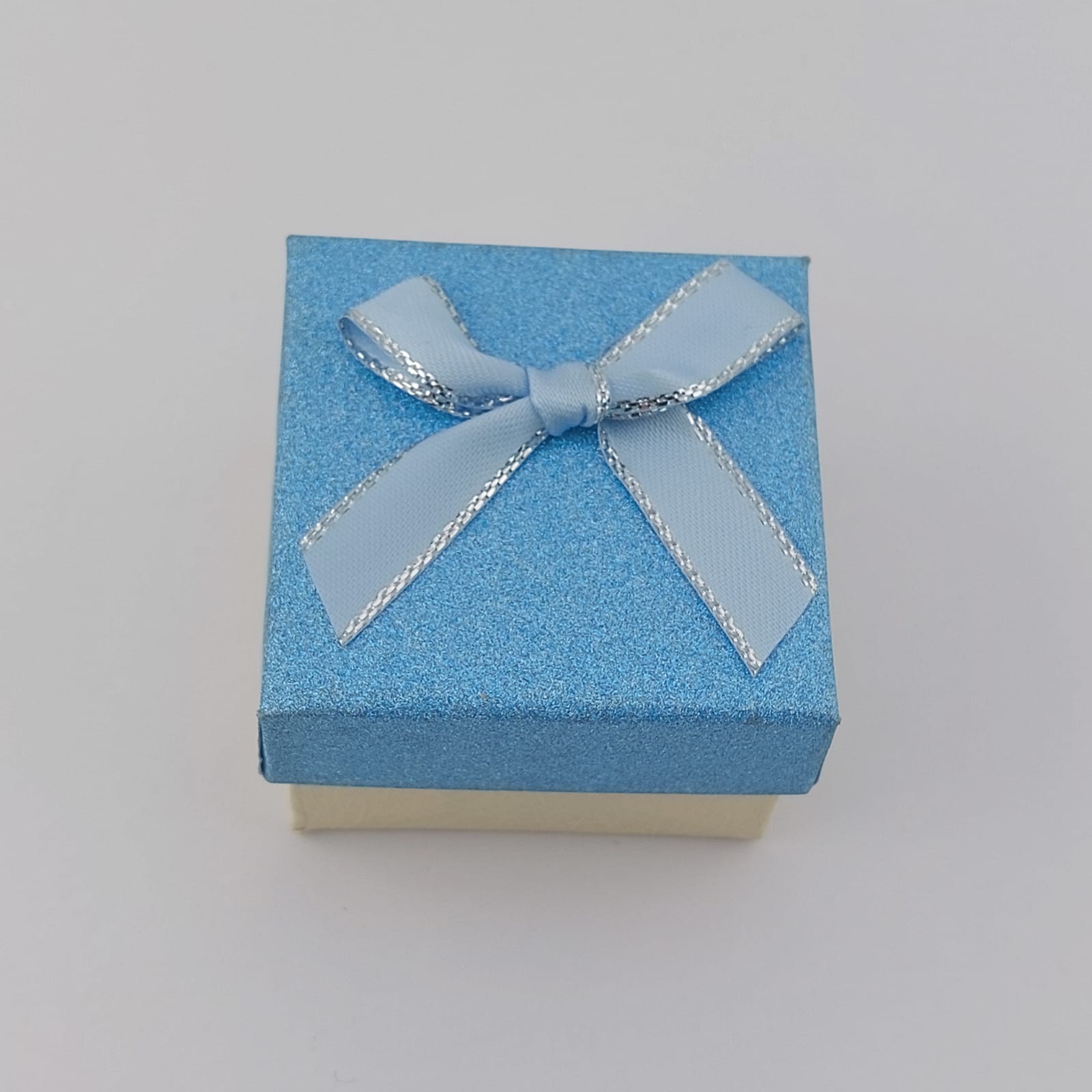 CAJA DE REGALO 5x5CM 801007x