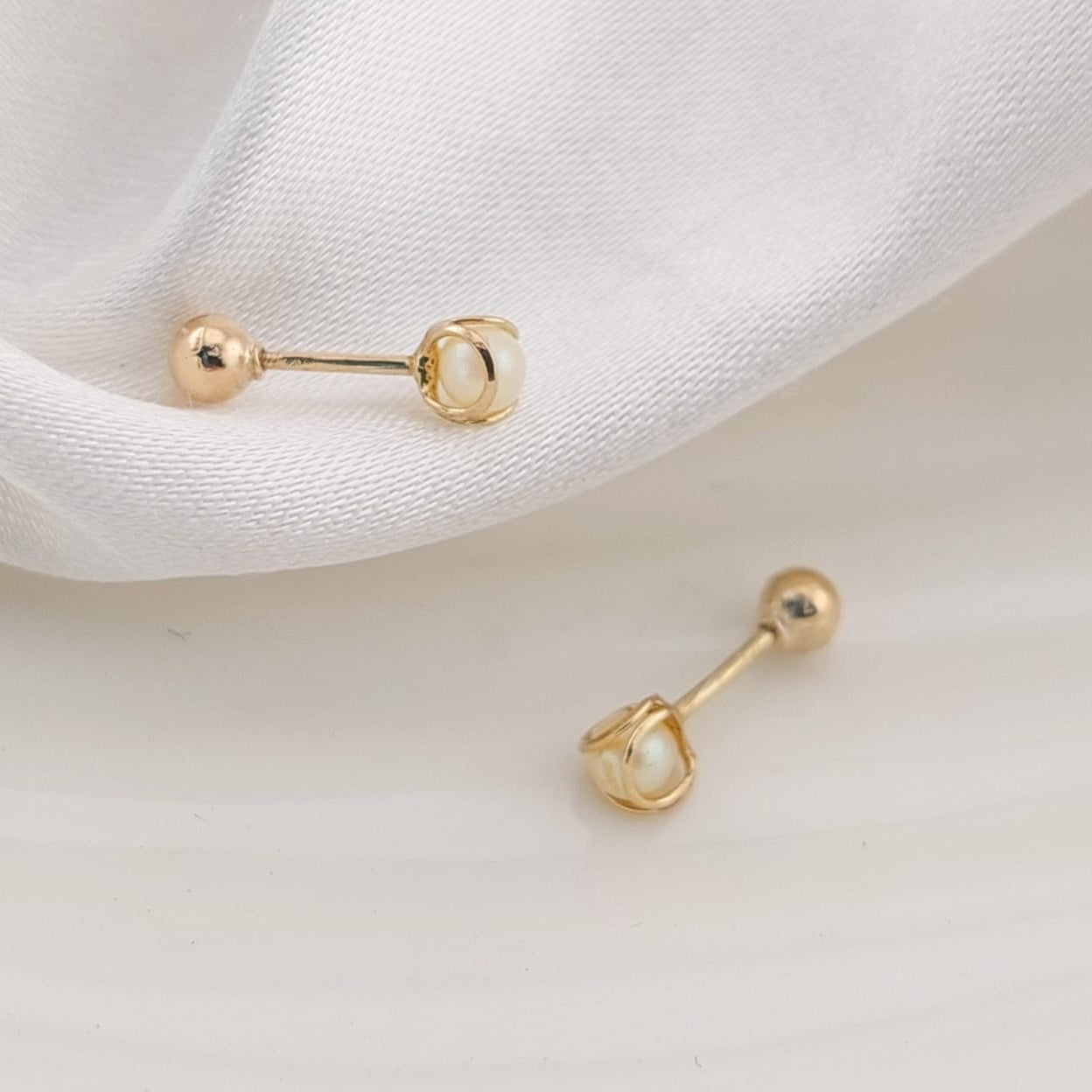 Dormilones Perla 3mm Oro Nacional 10K 210000023746