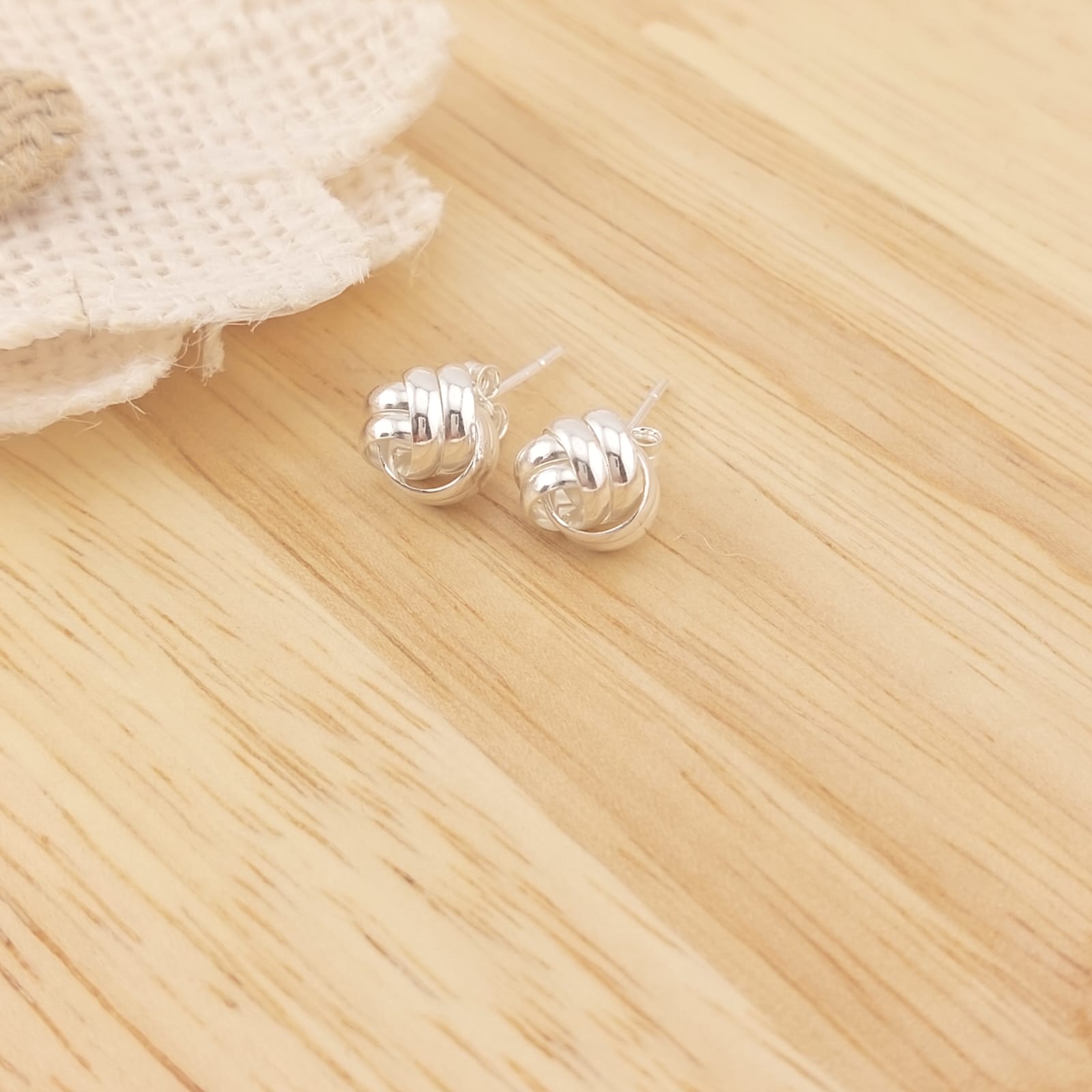 Aretes Nudo 9mm Plata 925 26164