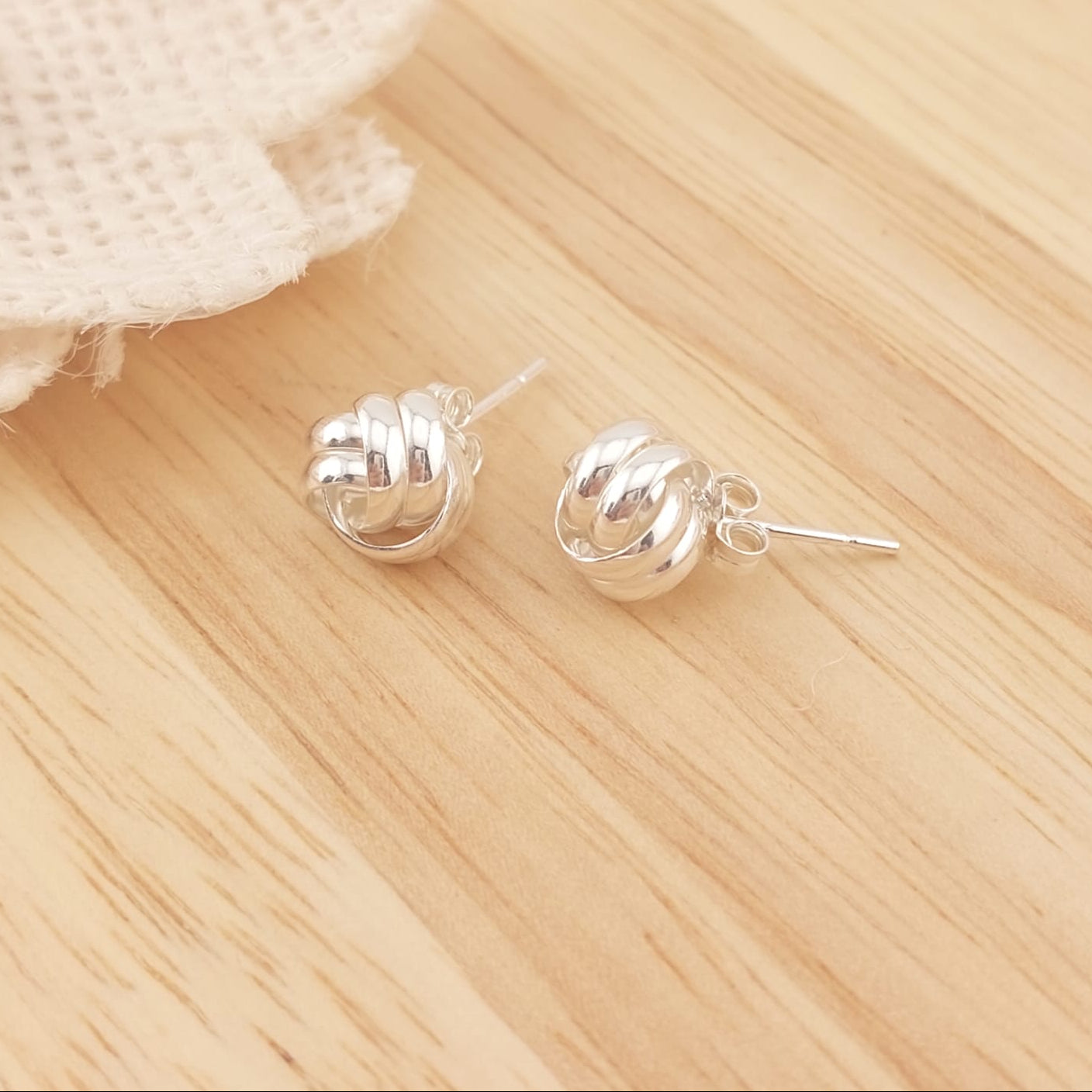 Aretes Nudo 9mm Plata 925 26164