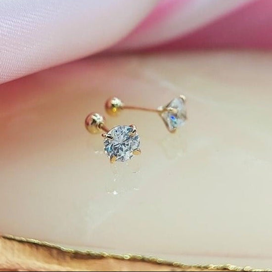 Dormilones piedra blanco 4mm Oro Nacional 10K 210000016540