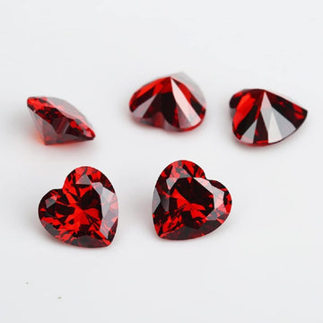 Piedra Cubic Zirconia AAA Corazón Granate 5x5mm 27726