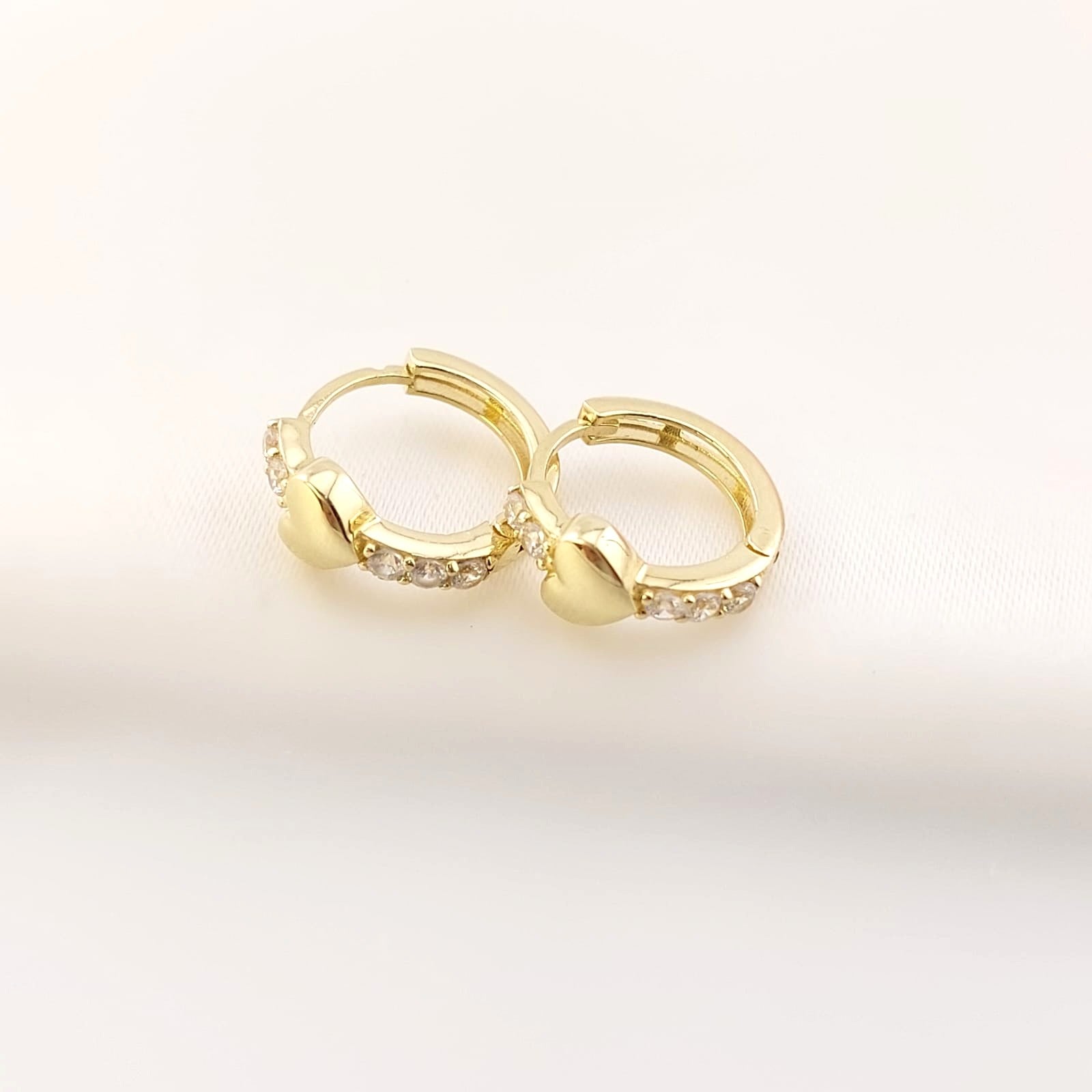 Huggies 12mm 1.5g Oro 10k Italia 25792