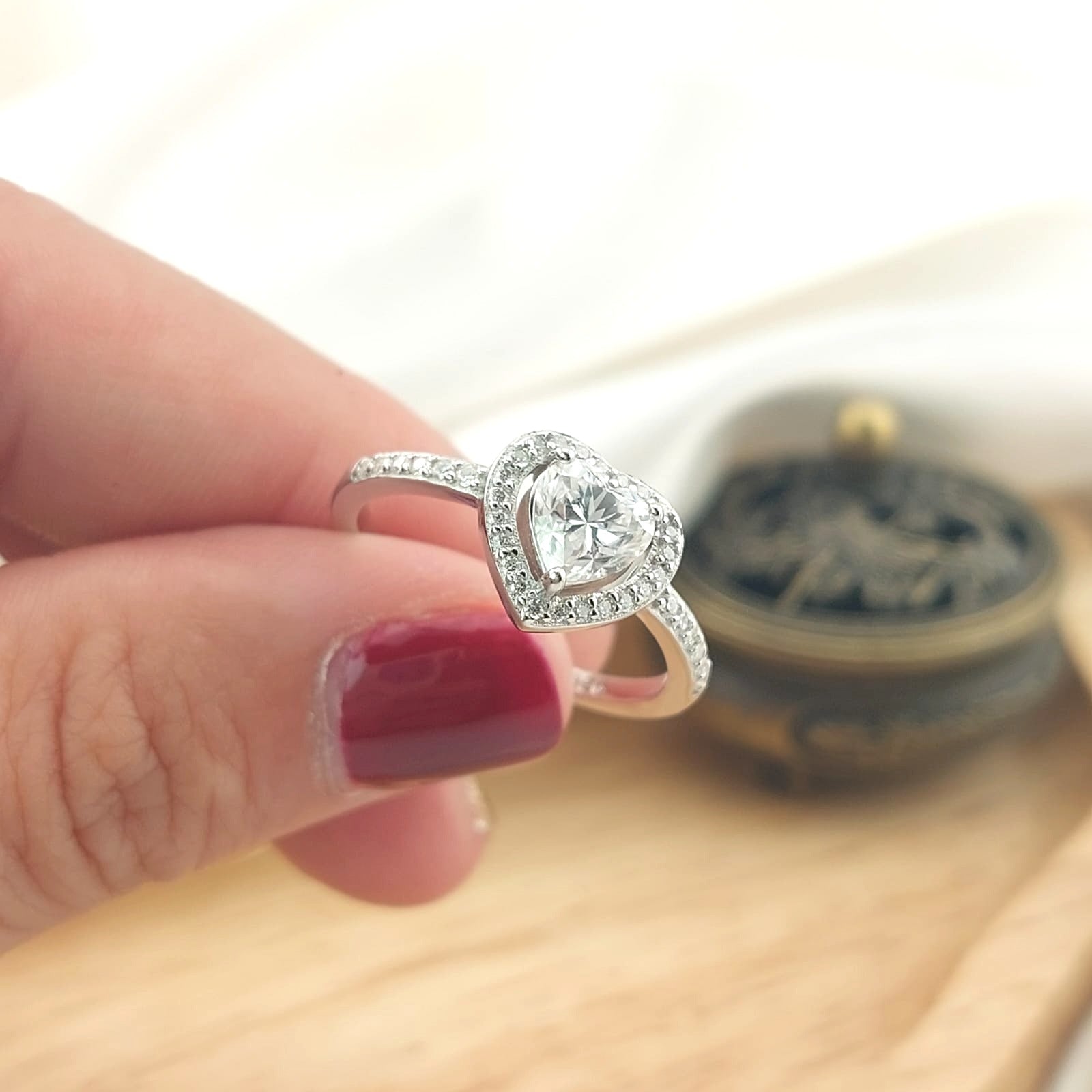 Anillo Compromiso Moissanita 6mm/1.2mmx12 GRADE D 1.011CT VVS1 Plata 925 26753