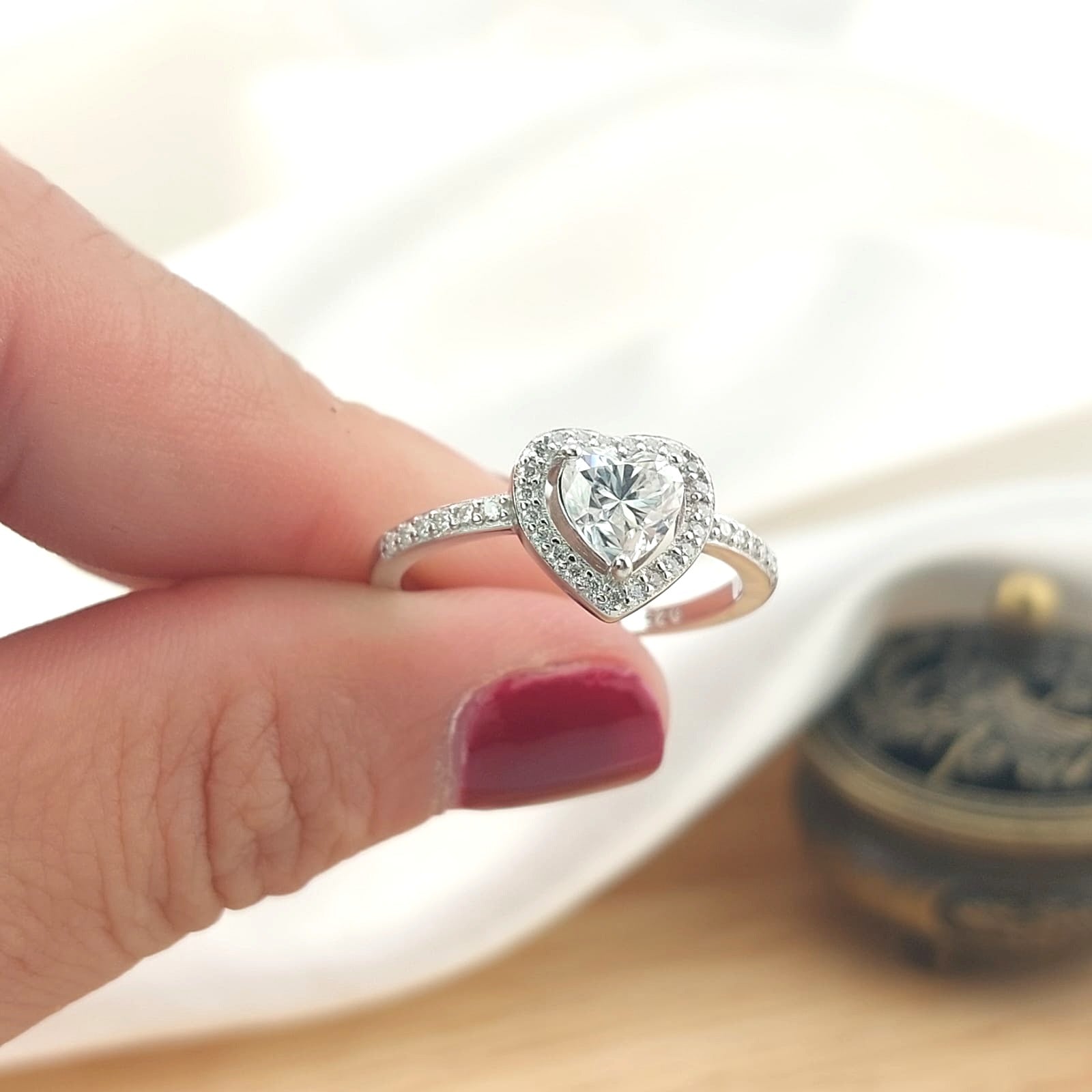 Anillo Compromiso Moissanita 6mm/1.2mmx12 GRADE D 1.011CT VVS1 Plata 925 26753
