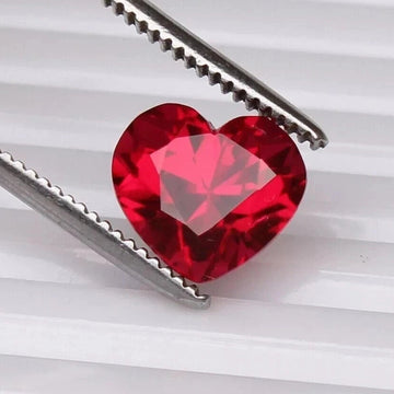 Piedra Rubí Laboratorio Corazón 5x5x3mm 0.6ct Certificado GRC 27548